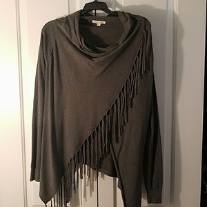 Tea N Rose Grey Cowl Fringe Sweater - S/M